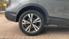 Nissan Qashqai 1.2 DiG-T N-Connecta 5dr Petrol Hatchback